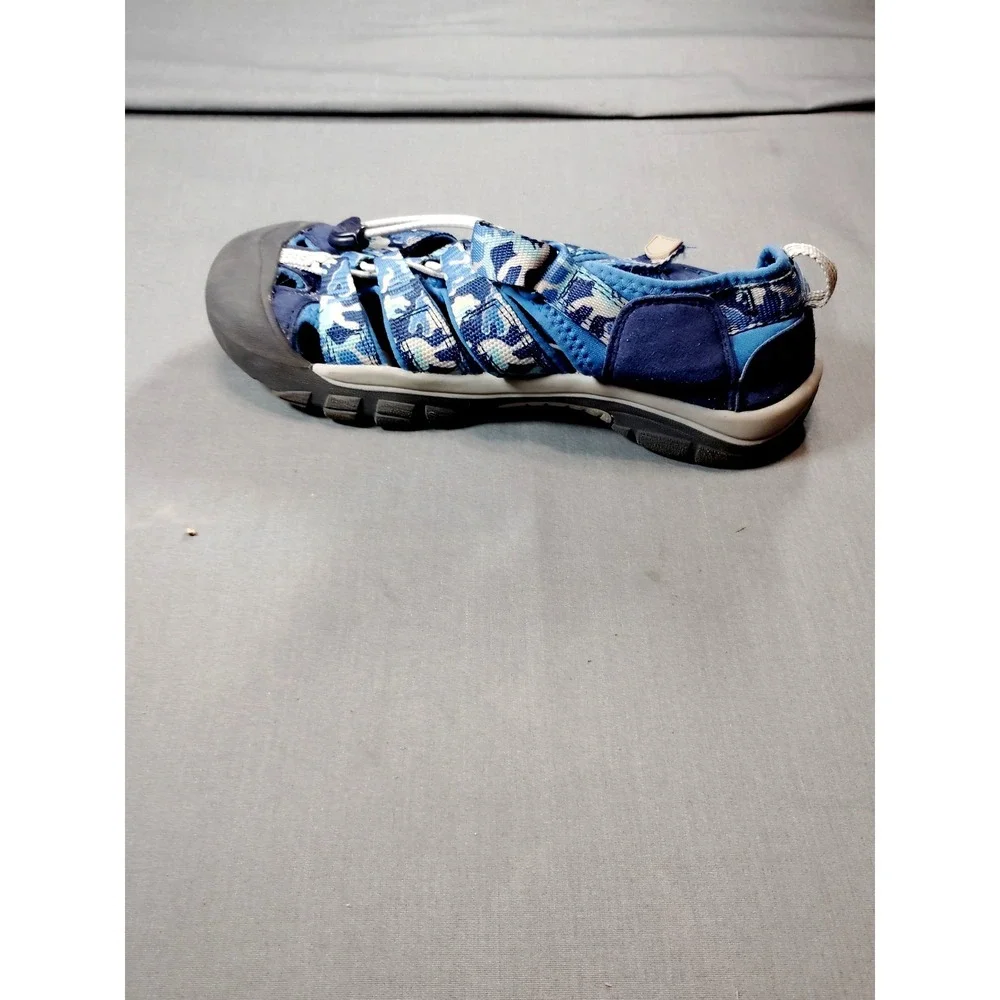 KEEN Newport H2 Unisex Kids Sz 4‎ Sandals Blue Camouflage Closed Toe Waterproof